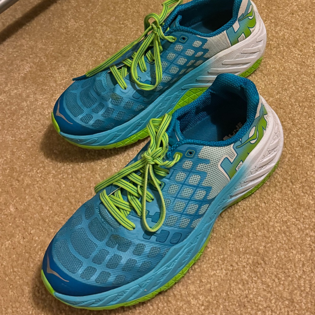 Hoka One One Women’s Clayton Running Shoes